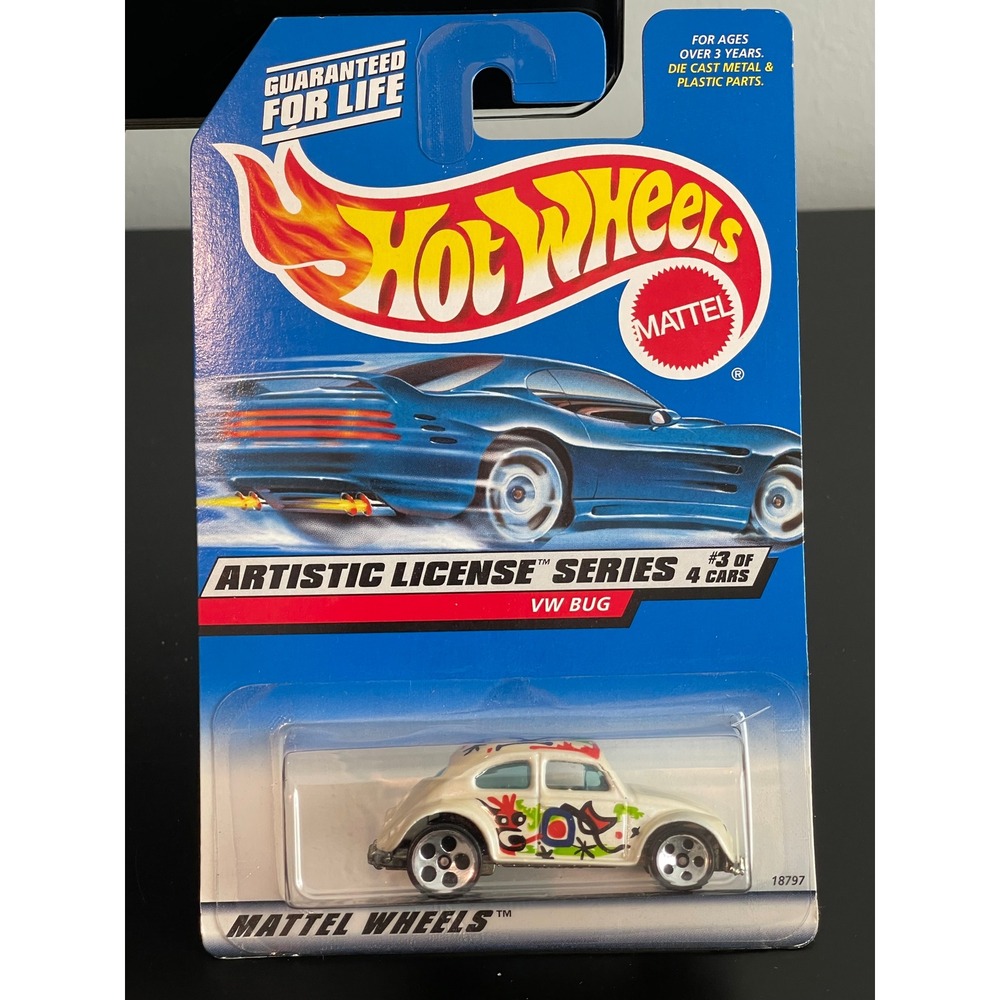 00583 - Hot Wheels‎ '98 Artistic License Series VW Bug White Diecast Toy Car